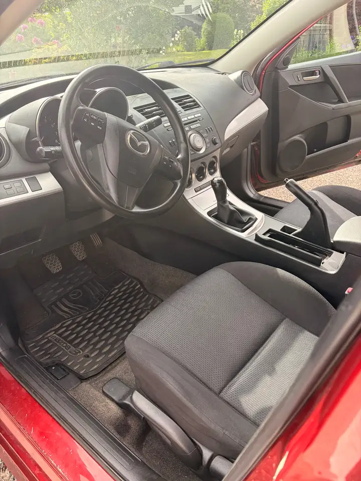 Mazda 3 снимка Mazda 3
