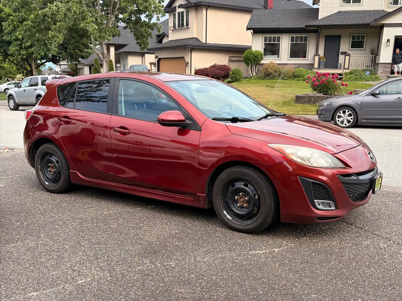 Mazda 3 снимка Mazda 3