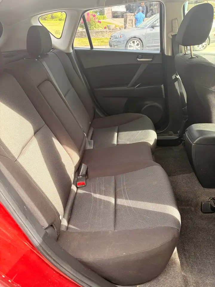 Mazda 3 снимка Mazda 3