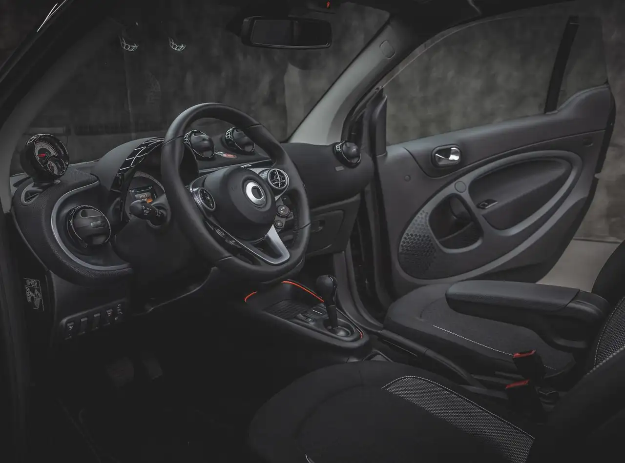 smart forTwo 2024 — фото 11
