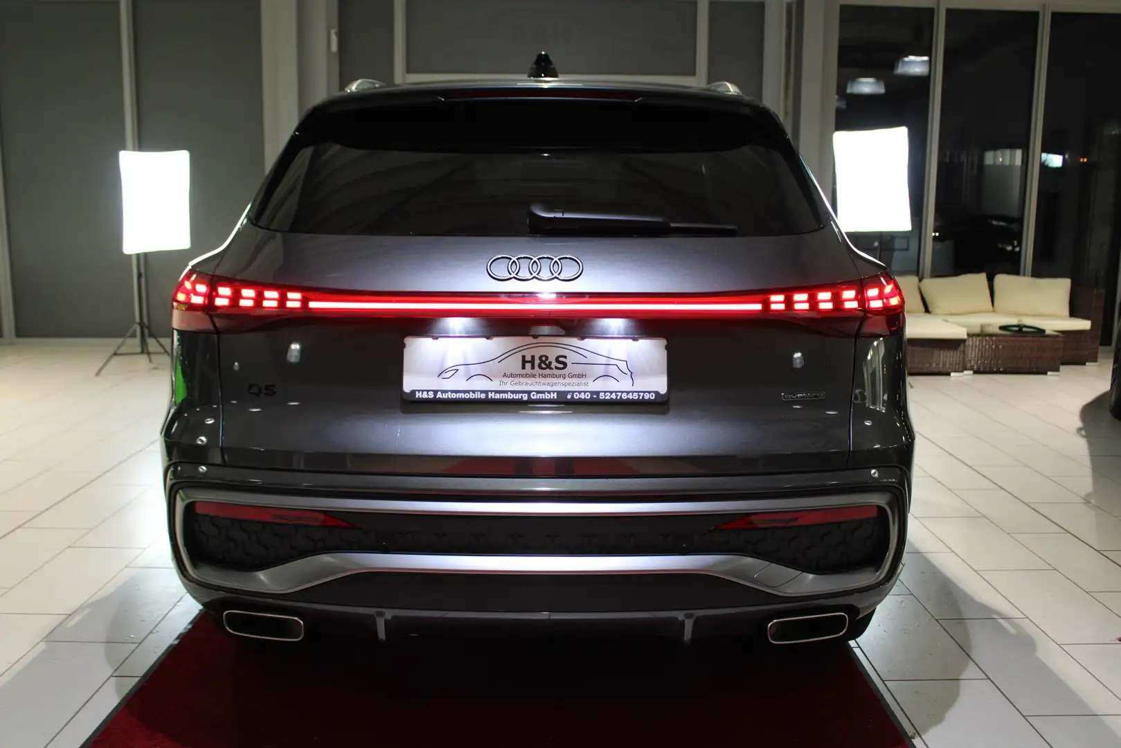 Audi Q5 2.0 e-hybrid quattro Grau - 2