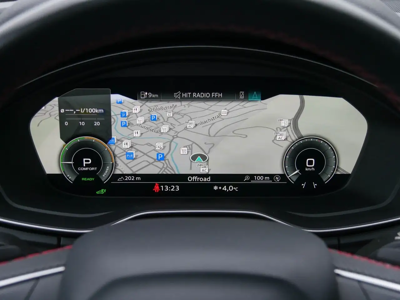 Audi Q5 50 TFSI e S-Line Pano B&O AHK 12