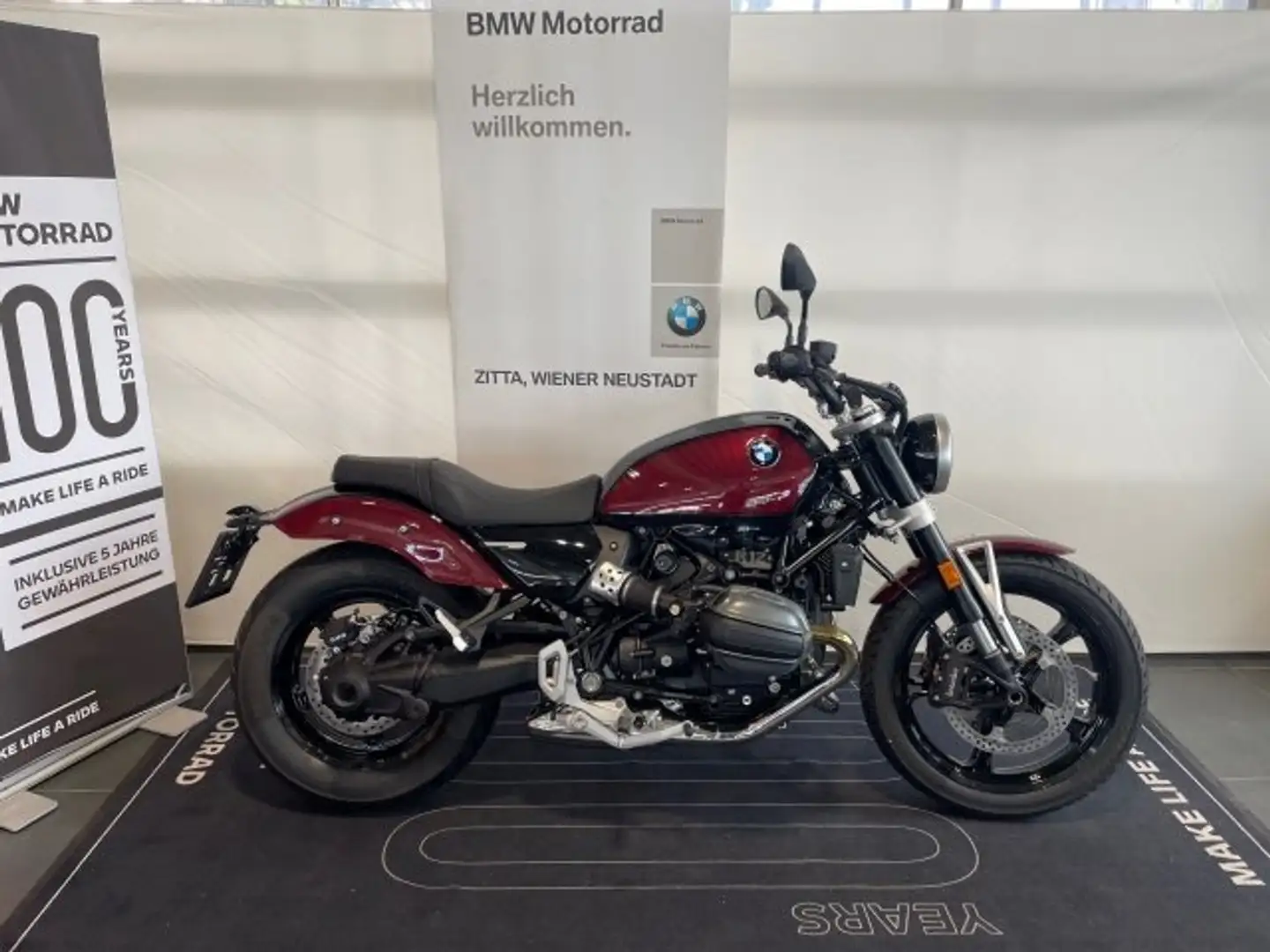 BMW R 12 nineT Cruiser Rouge - 2