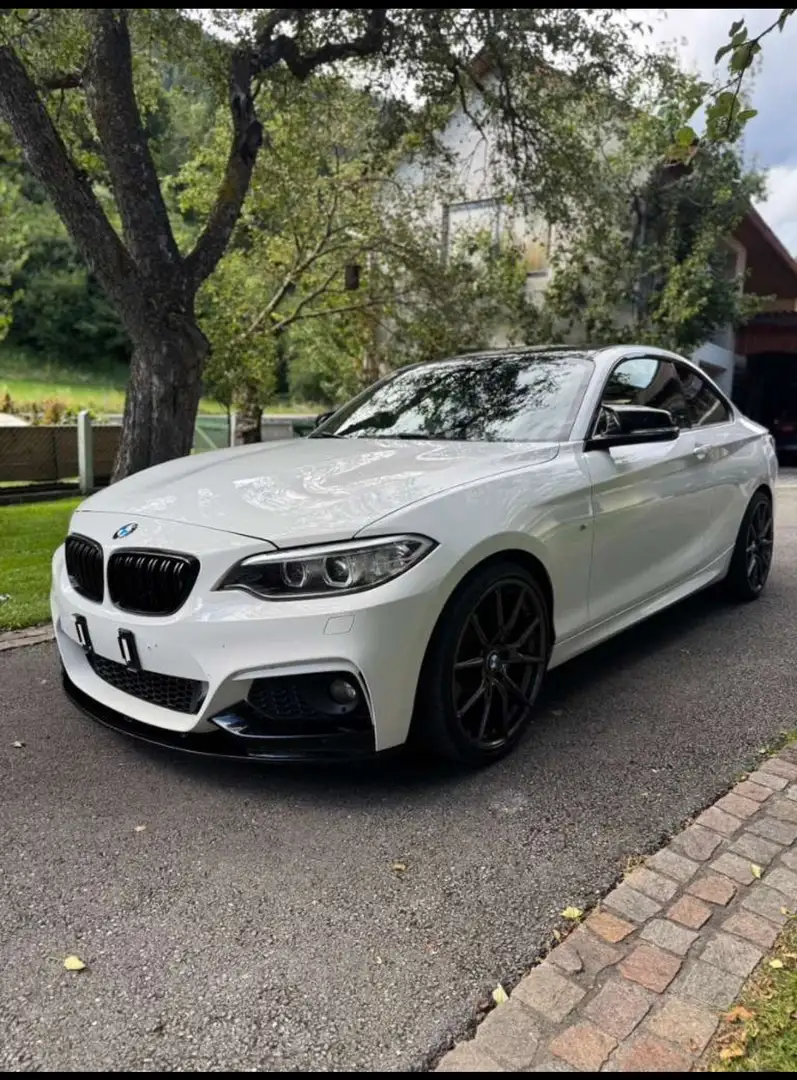 BMW 220 220d Coupe Sport Line Weiß - 1
