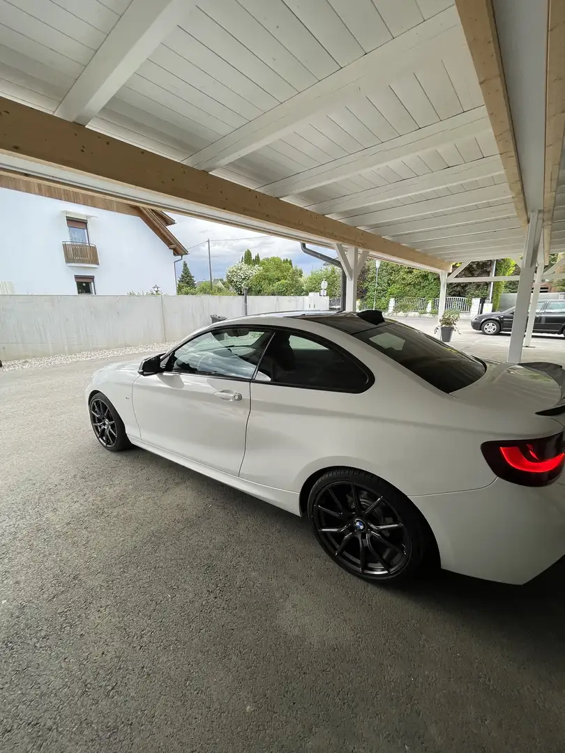 BMW 220 220d Coupe Sport Line Weiß - 2
