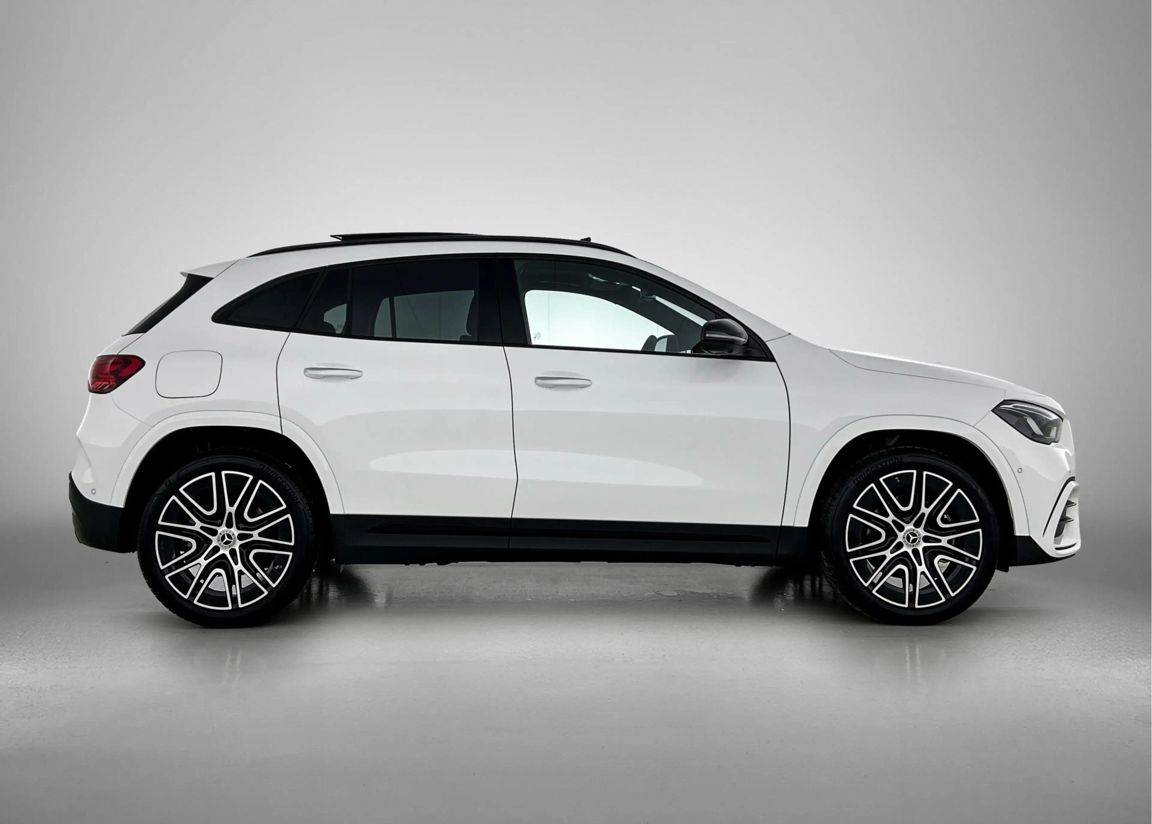 Mercedes-Benz GLA 250 e 140 Year Edition | Plus pakket | Nightpakket | T — photo 14