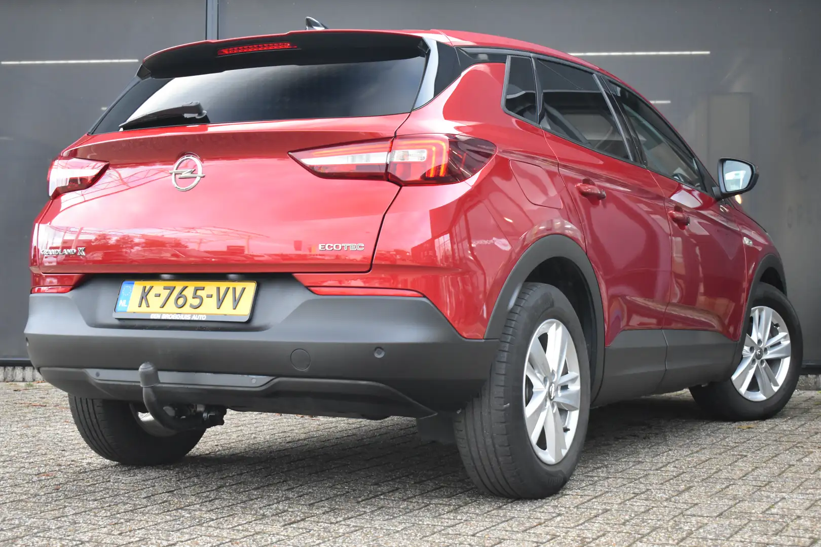 Opel Grandland X 1.2 Turbo Edition+ | Trekhaak | Navigatie | Climat Rood - 2