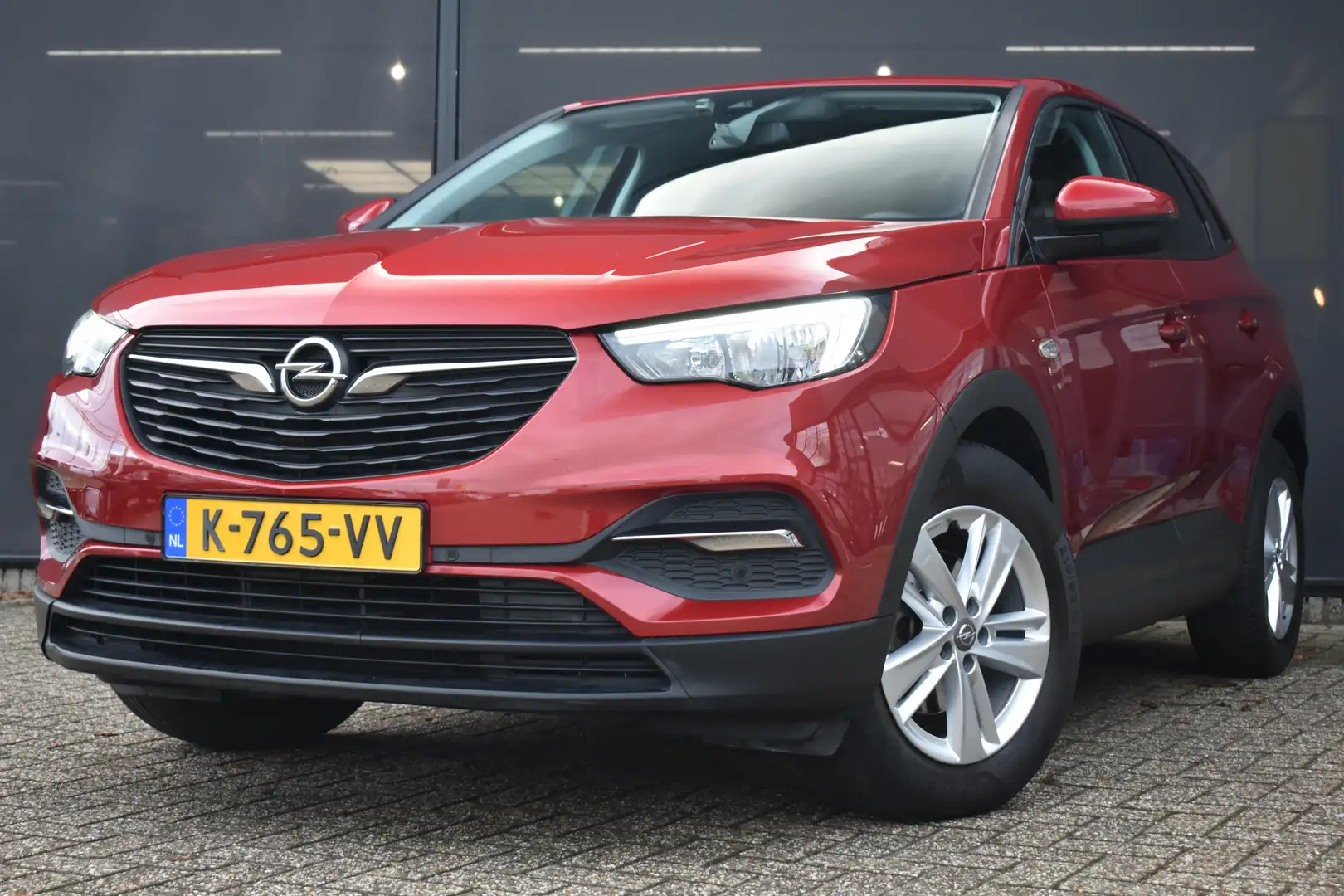Opel Grandland X 1.2 Turbo Edition+ | Trekhaak | Navigatie | Climat Rood - 1