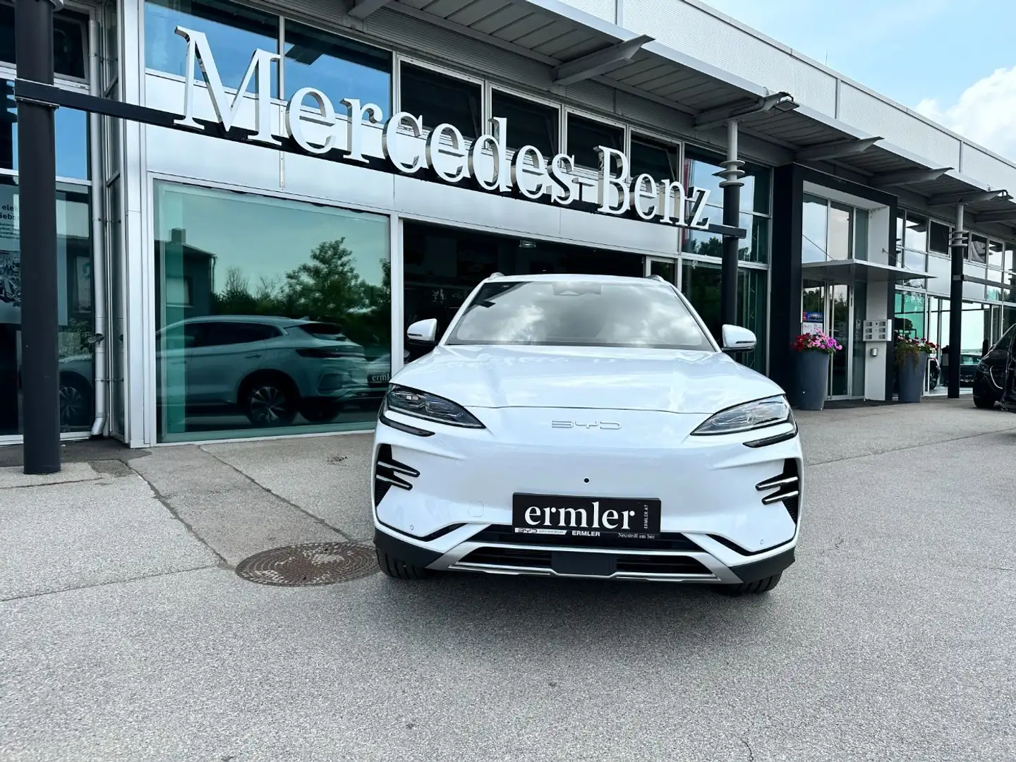 BYD Seal U Design Neuwagen AKTION sofort verfügbar Weiß - 2