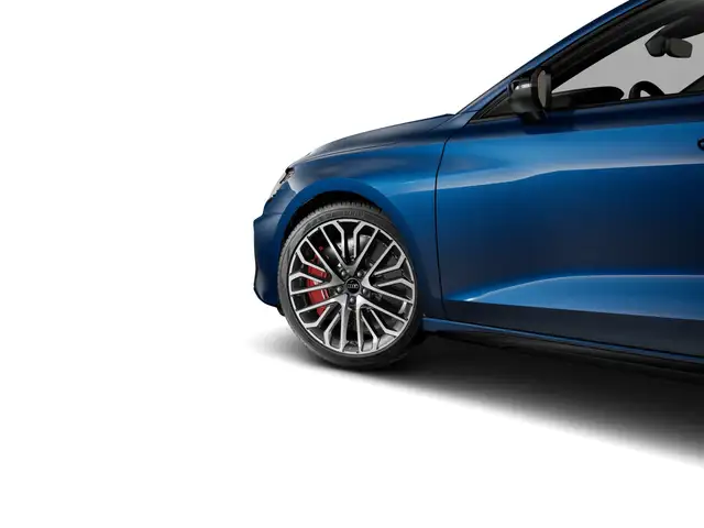 Audi S3 view 3