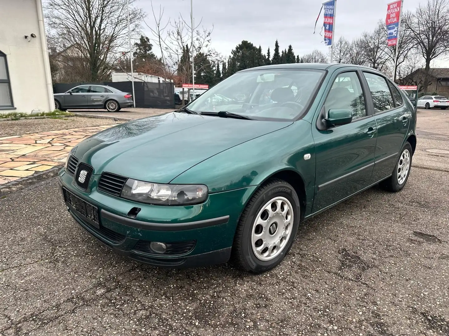 SEAT Leon 1.8 Benzin AUTOMATIK Kamera Leder 108Tkm. Grün - 1