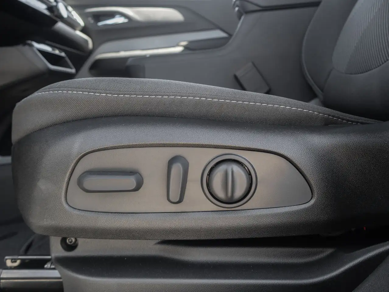 Chevrolet Bolt снимка Chevrolet Bolt