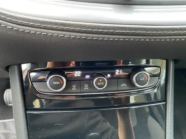 Opel Grandland X view 11