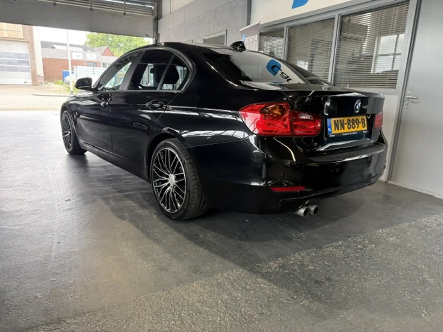 BMW 328 3-serie 328i Aut.|Navi|Leder|Schuifdak Schwarz - 2