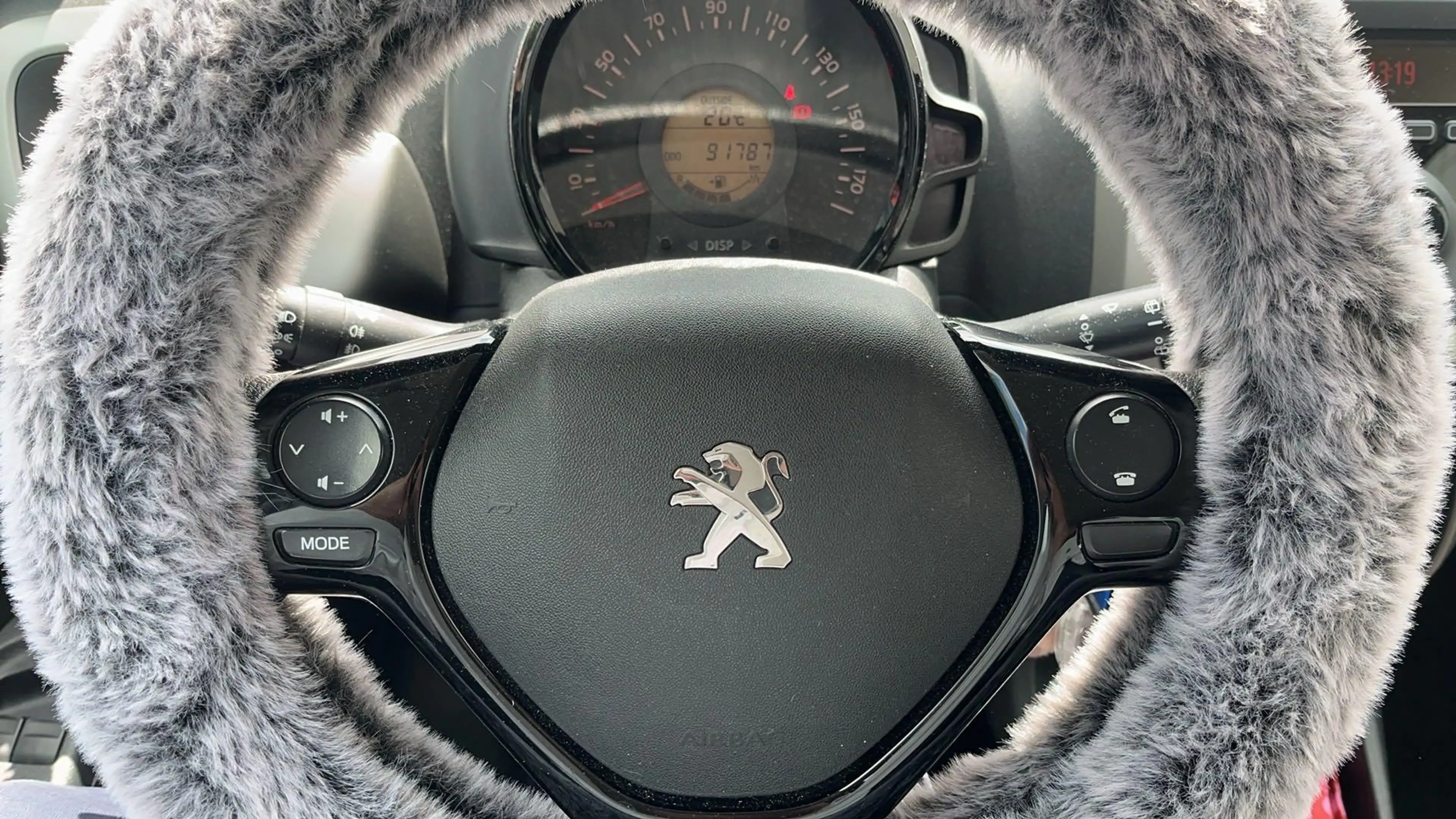 Peugeot 108 1.0 e-VTi Blue Lion | airco | — photo 11