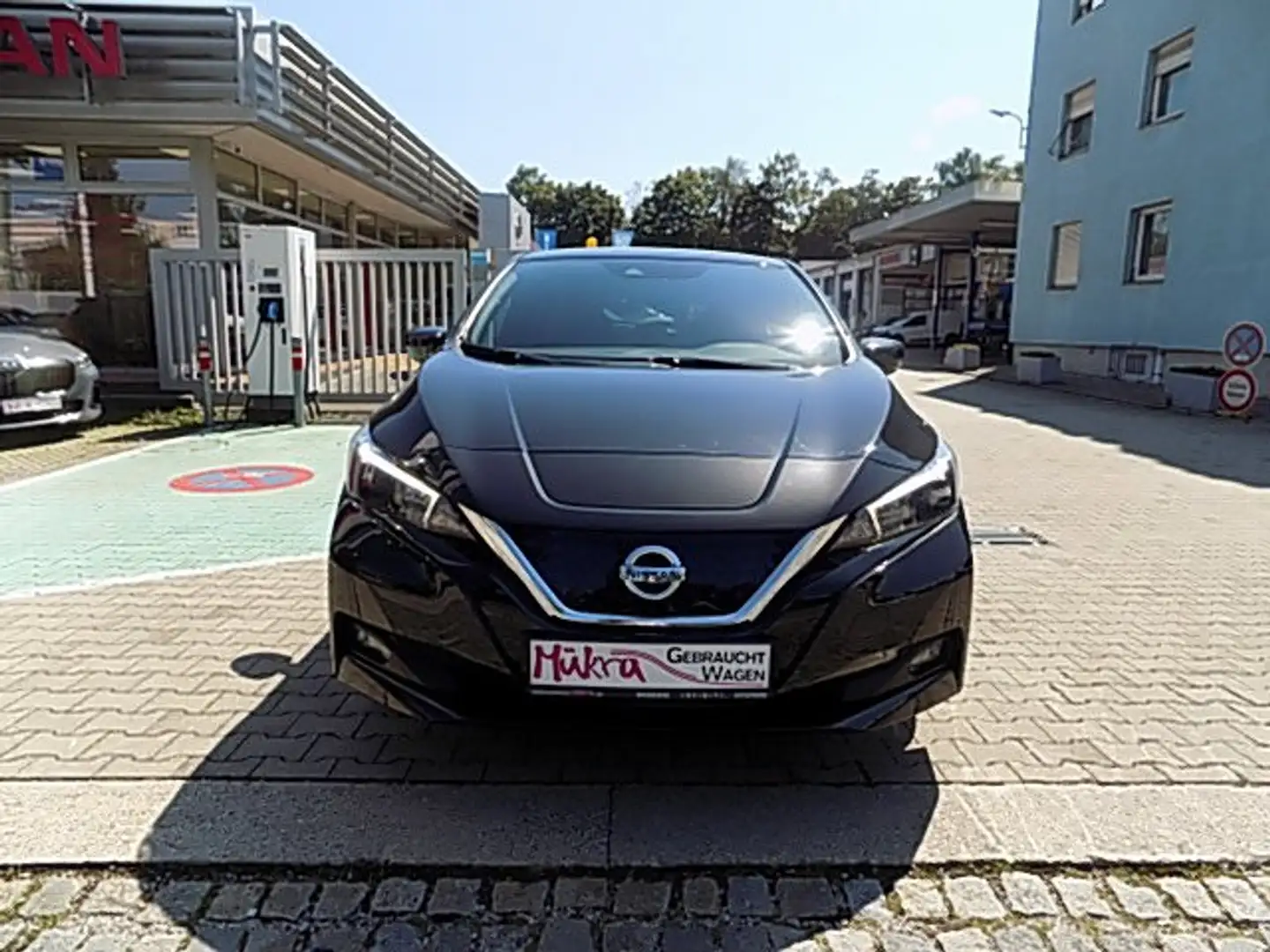 Nissan Leaf N-Connecta 40kwH Navi SHZ CAM 360 PDC Klima Navi Schwarz - 2
