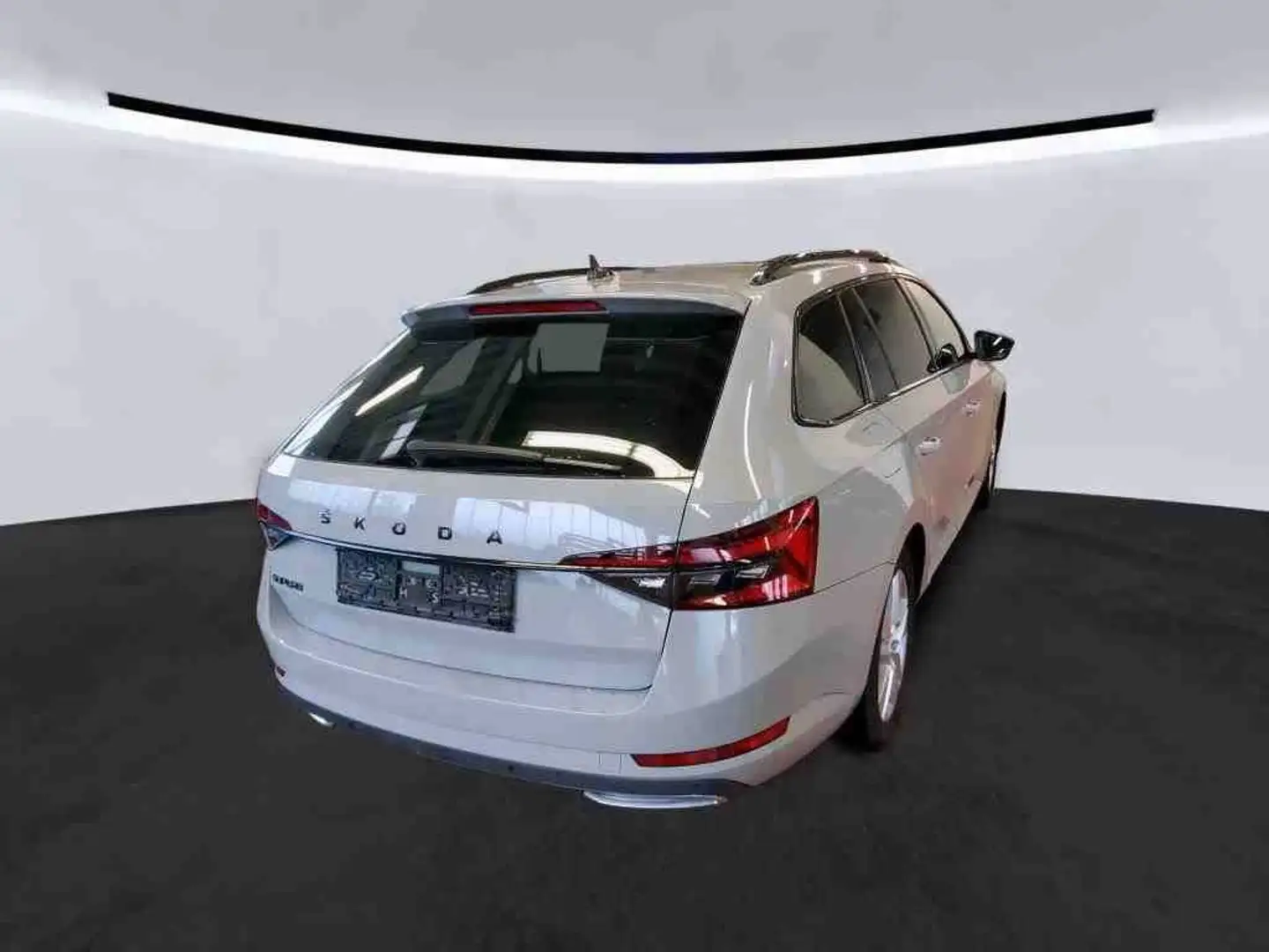 Skoda Superb Combi Sportline2.0TDI DSG Matrix Navi ACC Grau - 2