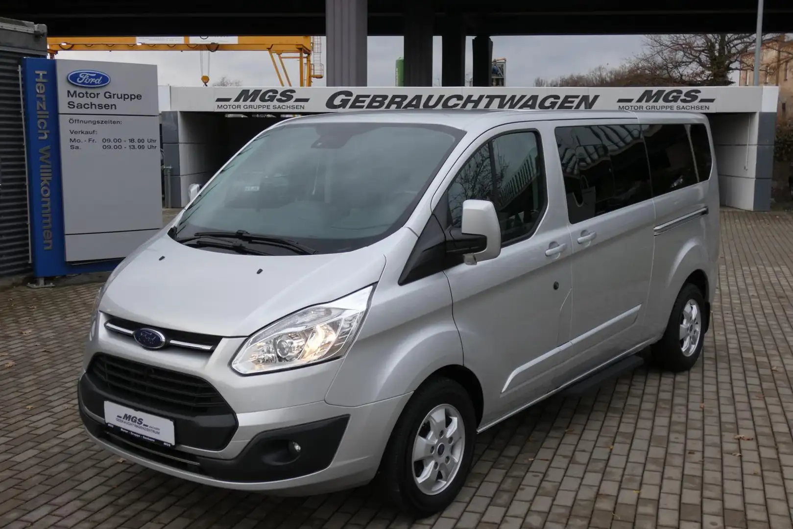 Ford Tourneo Custom L2 2.0 'Titanium' #NAVI #DAB #TEMP #KLIMA Silber - 2