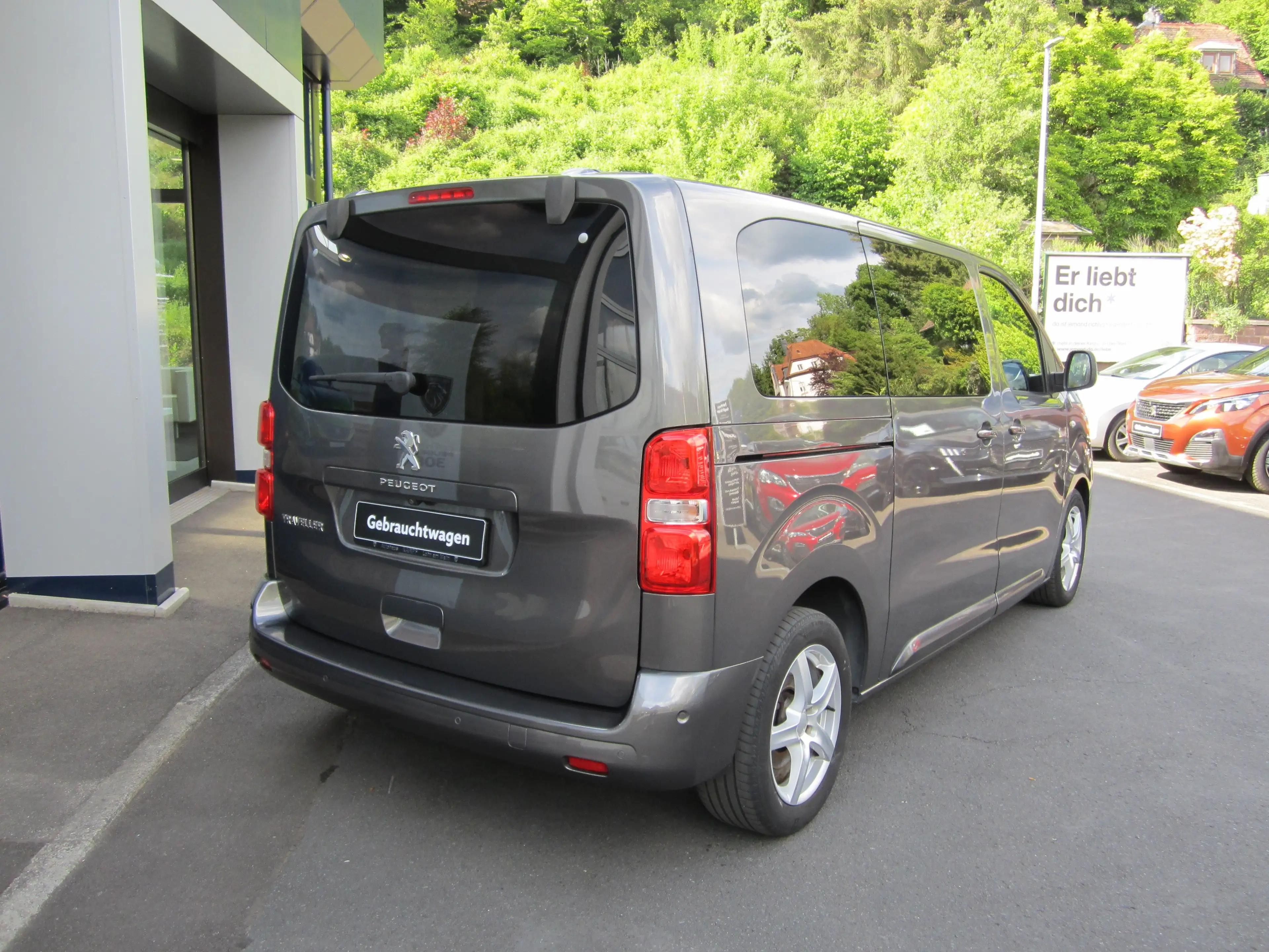 Peugeot Traveller — photo 4