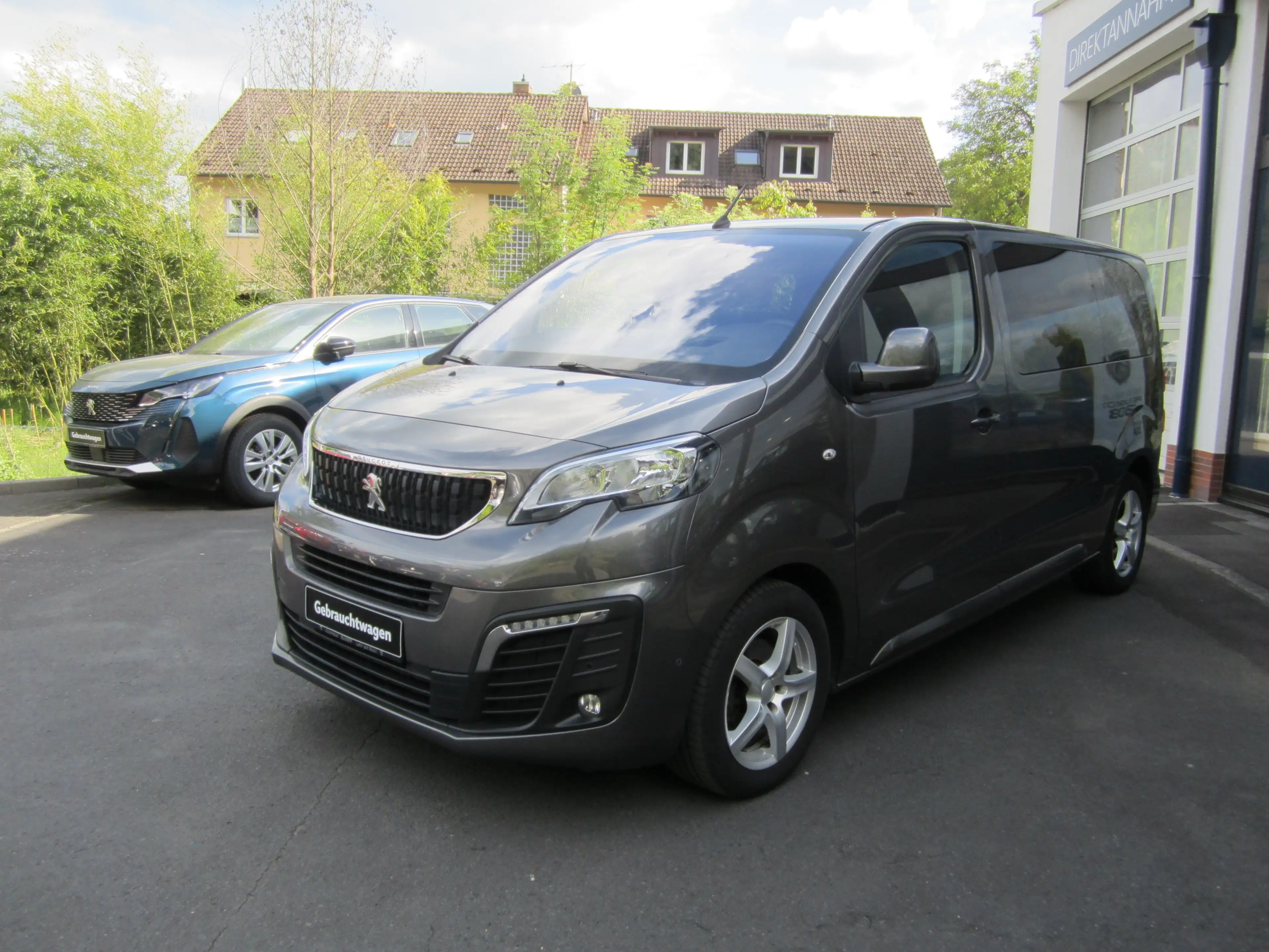 Peugeot Traveller — photo 2