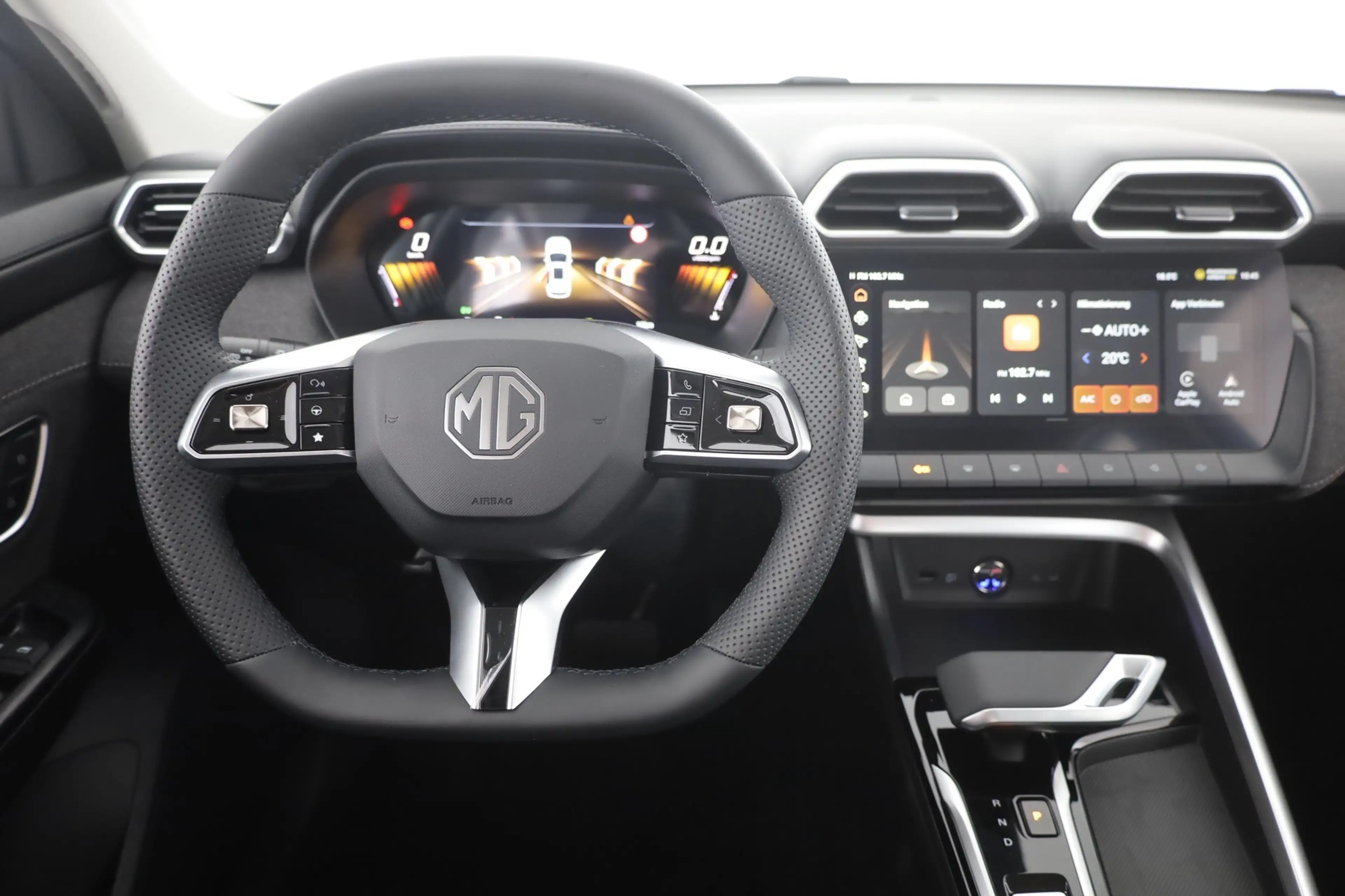 MG ZS 1.5 Hybrid Comfort Aut. LED ACC Navi Kamera — photo 10