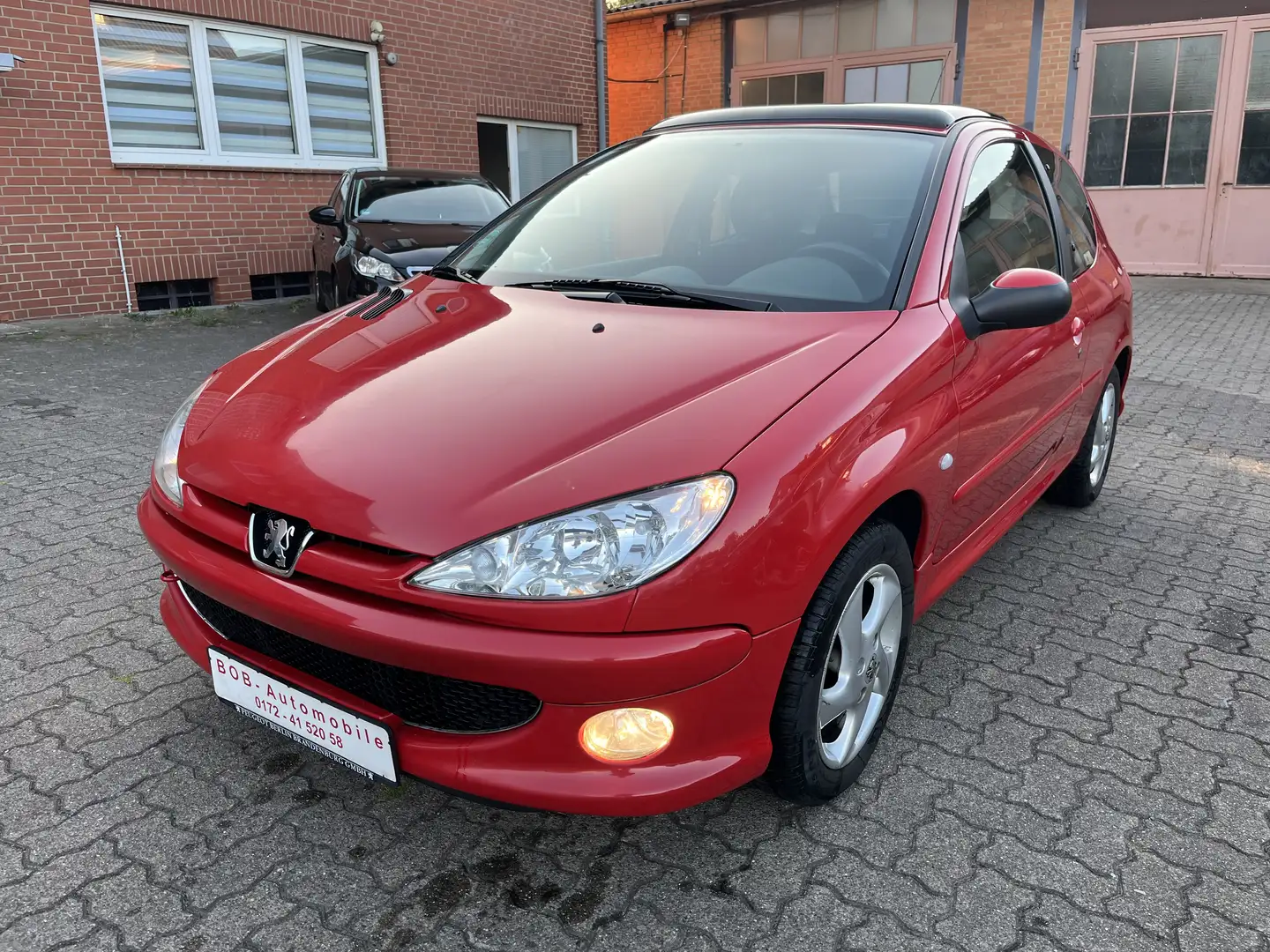 Peugeot 206 90 Tendance 1-Hand Schiebedach Panorama TÜV NEU Rot - 1