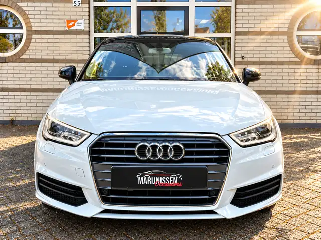 Audi A1 view 5