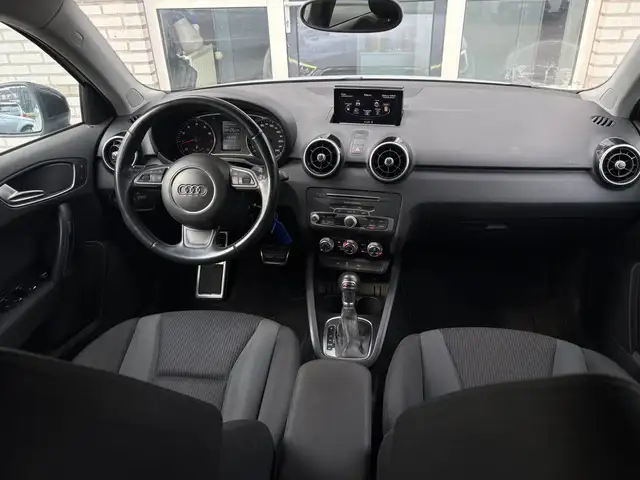 Audi A1 view 7