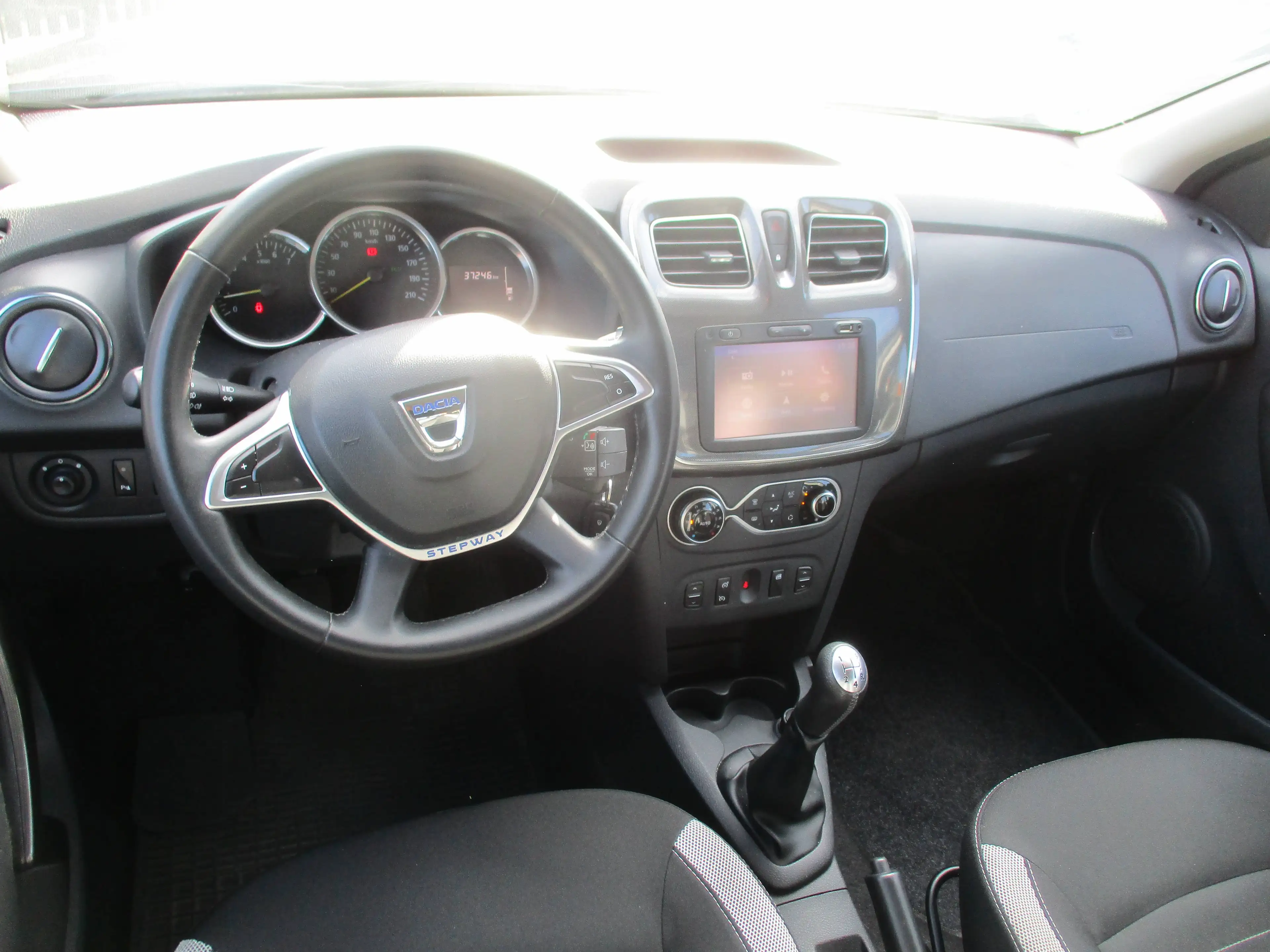 Dacia Logan Stepway / Navi / Rückfahrkamera / Klima . . . — photo 5