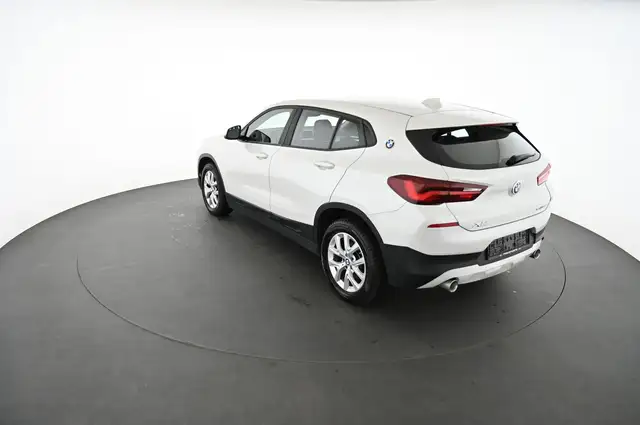 BMW X2 view 9