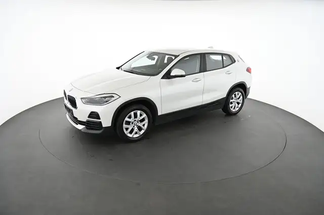 BMW X2 view 3