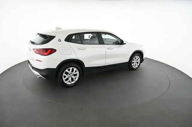 BMW X2 view 4