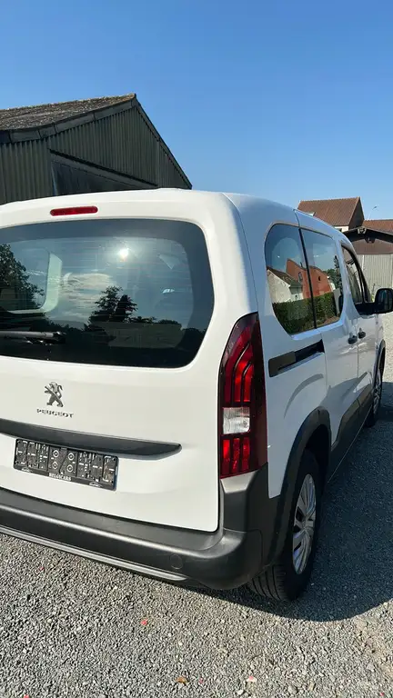 Peugeot Rifter 2020 из Европы — купить под ключ