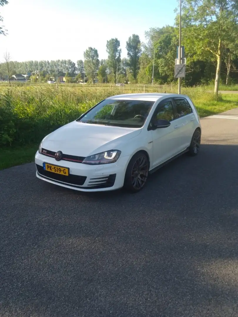 Volkswagen Golf GTI 2.0 TSI Perf. Wit - 1