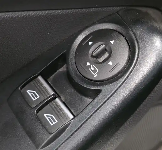 Ford Fiesta view 13