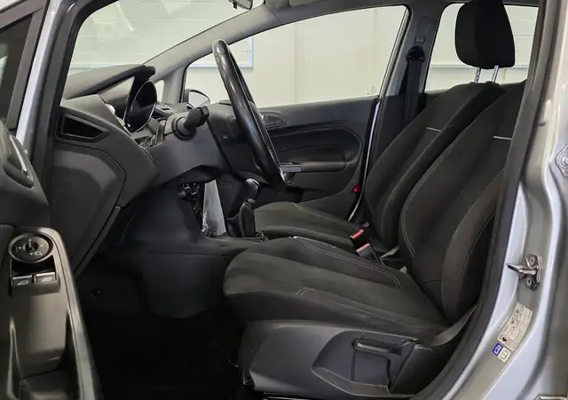 Ford Fiesta view 10