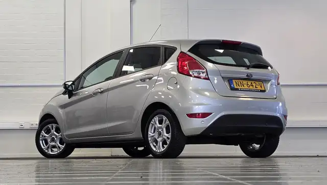 Ford Fiesta view 6