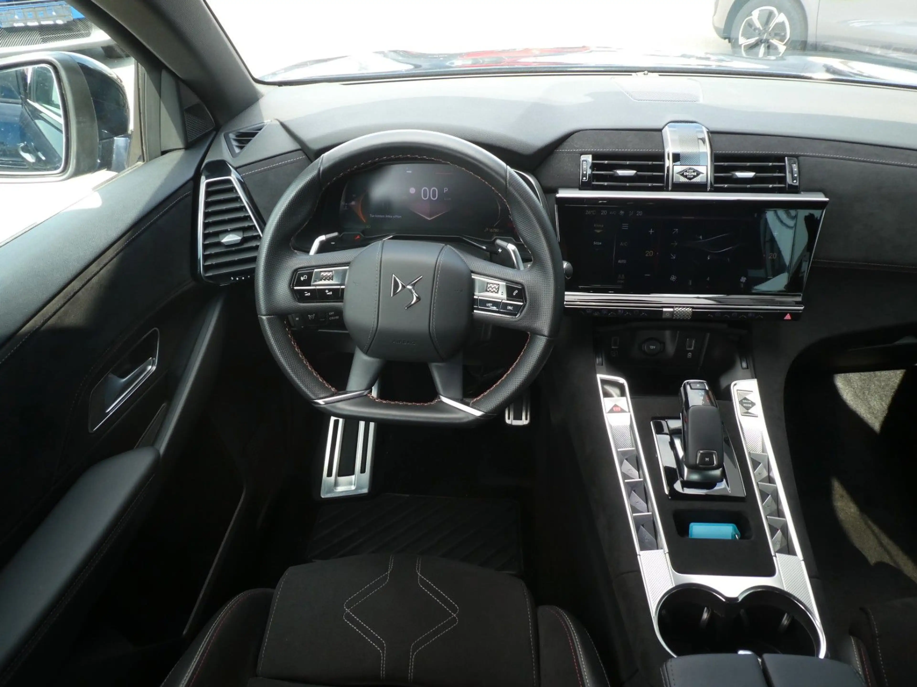 DS Automobiles DS 7 Crossback Performance Line + Navi, Kamera — photo 11