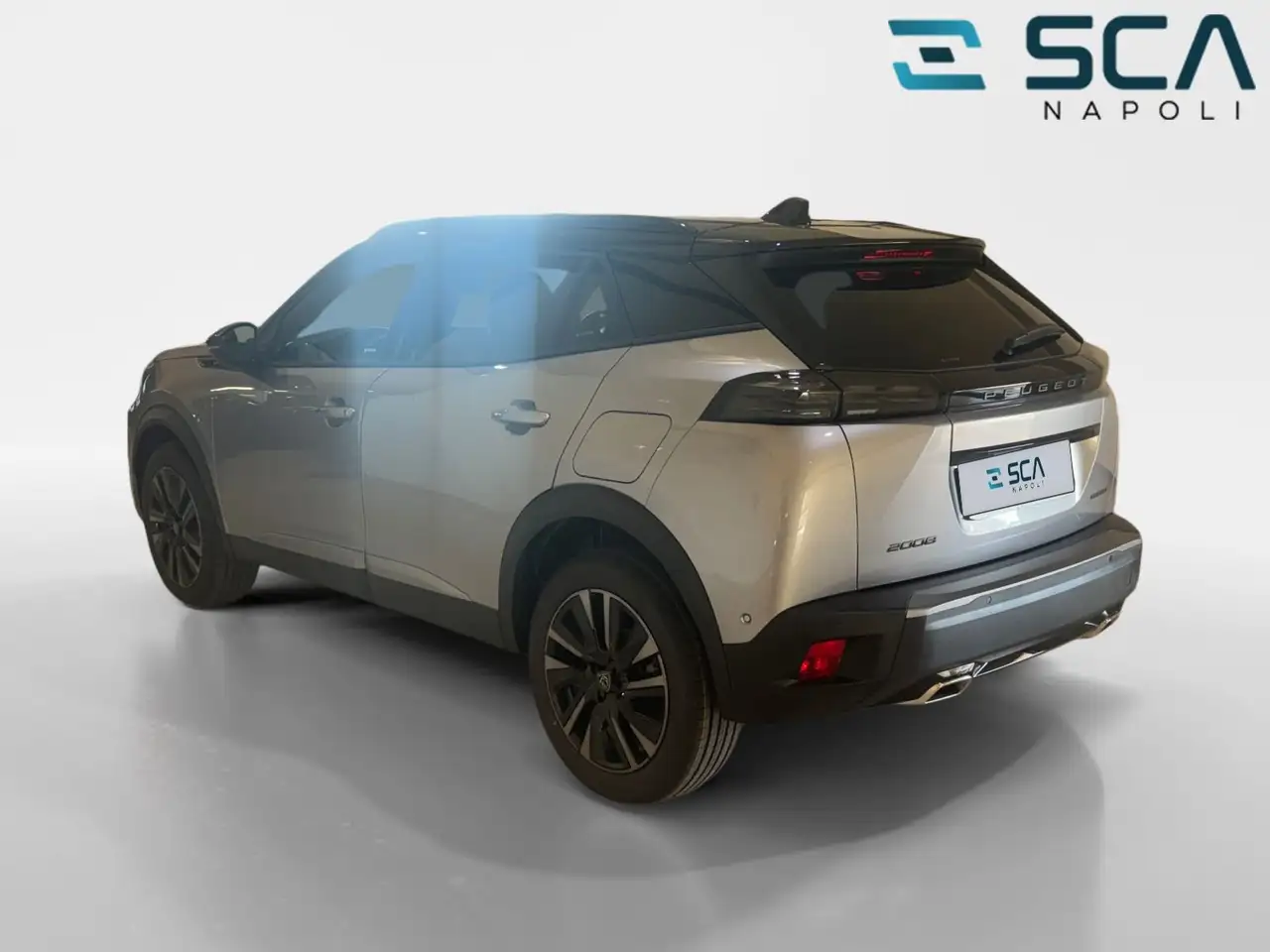 Peugeot 2008 Hybrid 145cv e-DCS6 GT auto 3