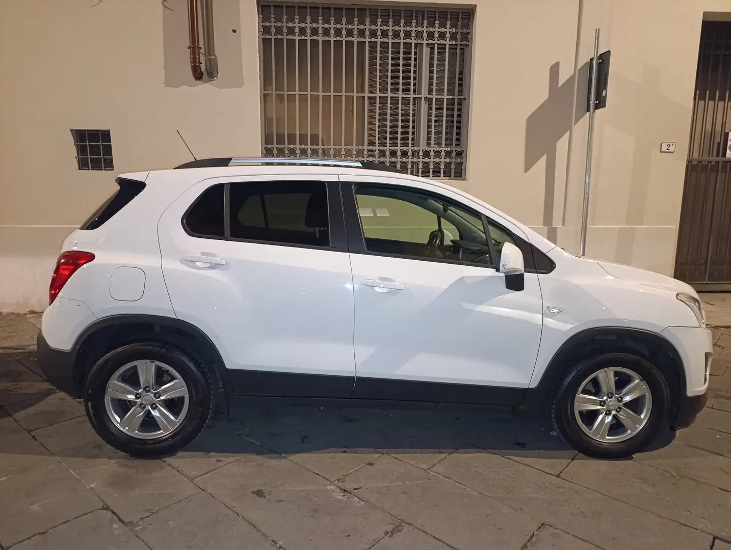 Chevrolet Trax Trax 1.6 LS fwd 115cv Blanco - 2
