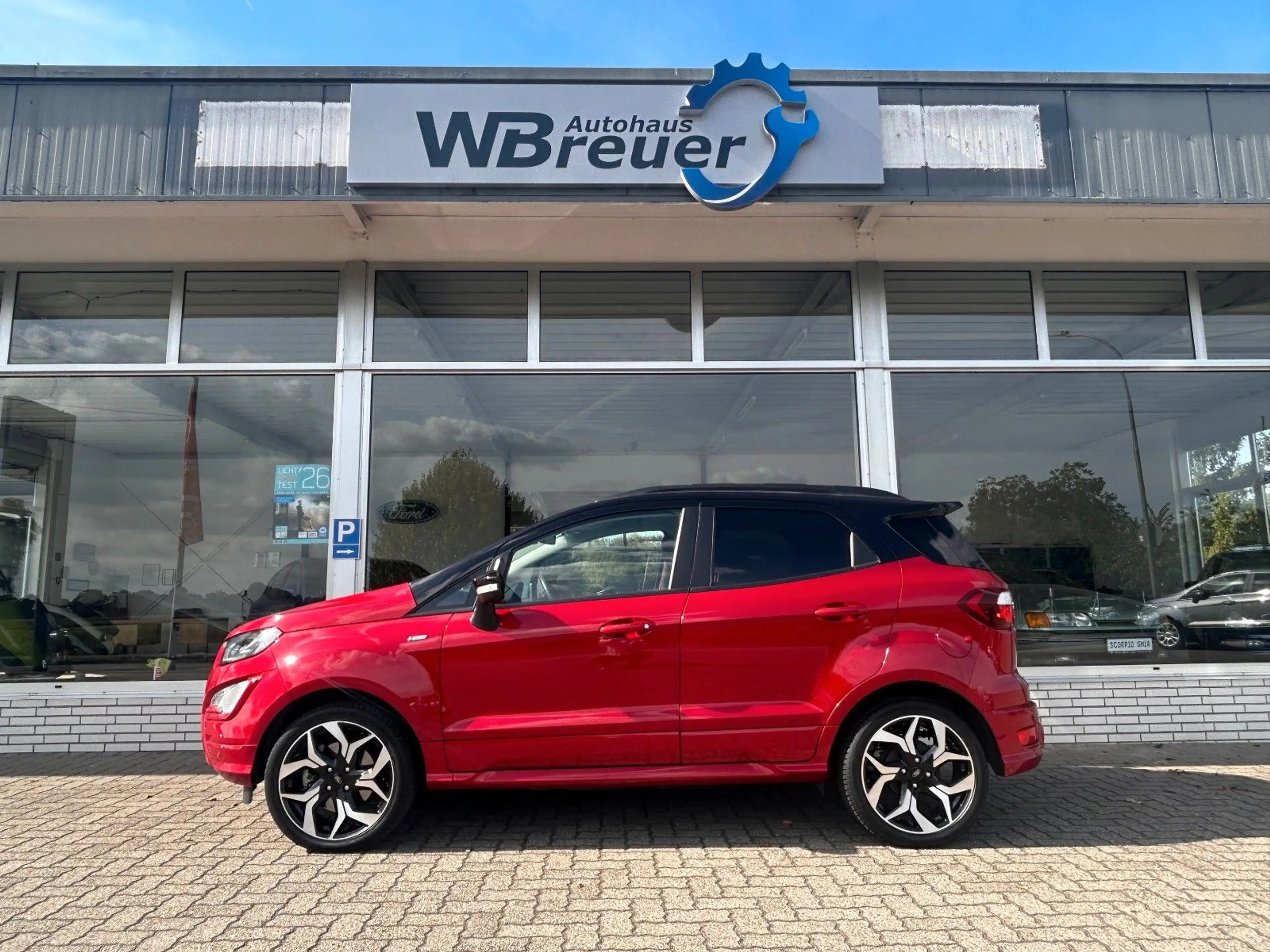 Ford EcoSport ST-Line B&O Allwetterreifen schwarz/rot