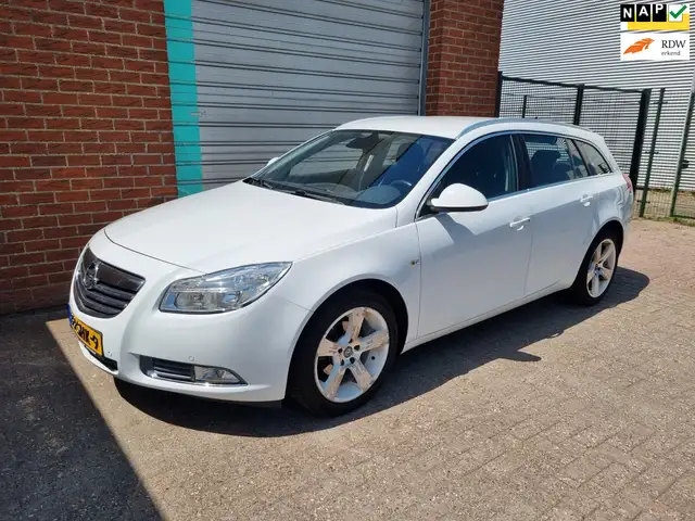 2011 Opel Insignia in White for sale
