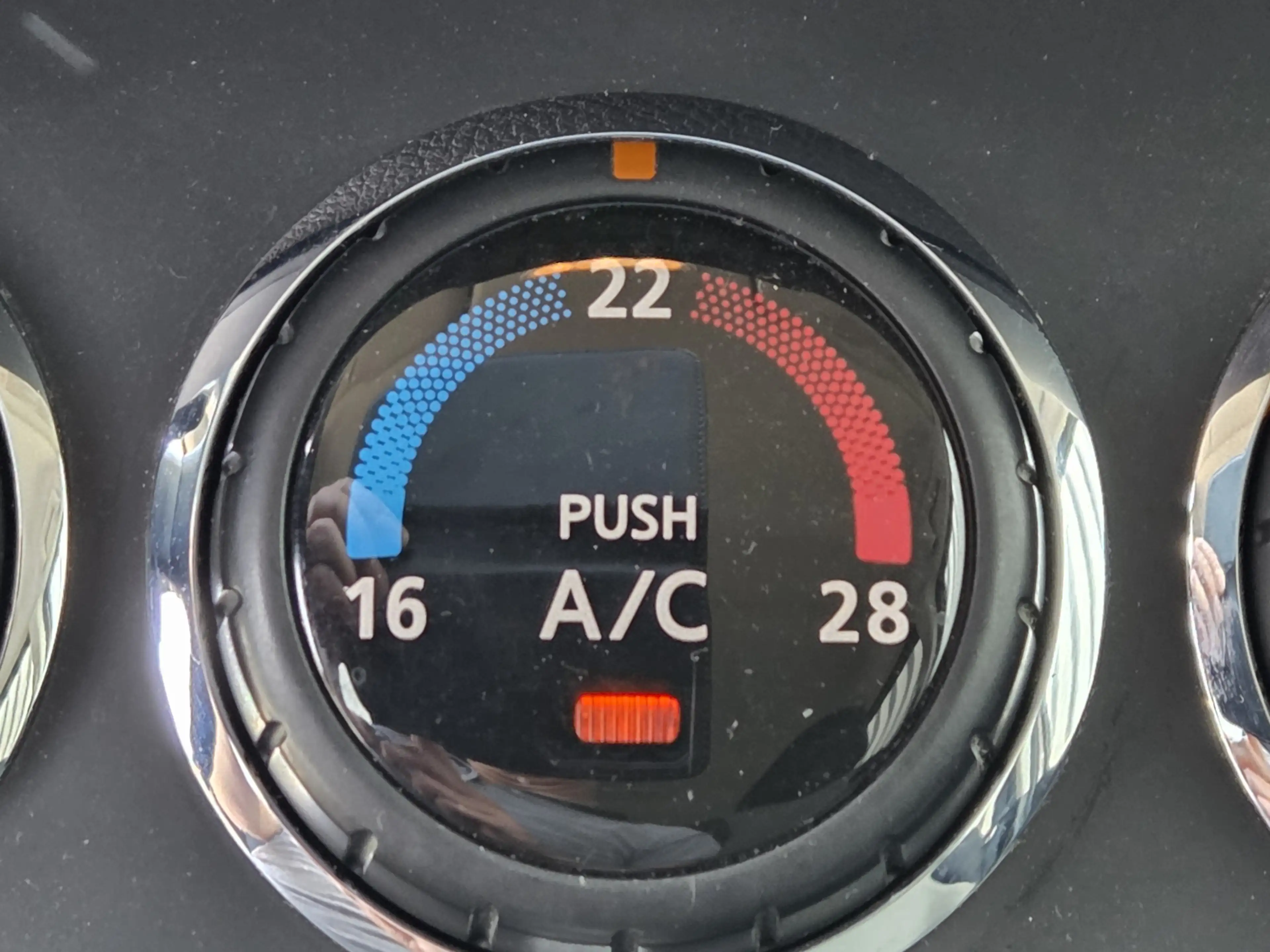 Nissan Note 1.6 Life + automaat navigatie / cruis control 1e e — photo 8