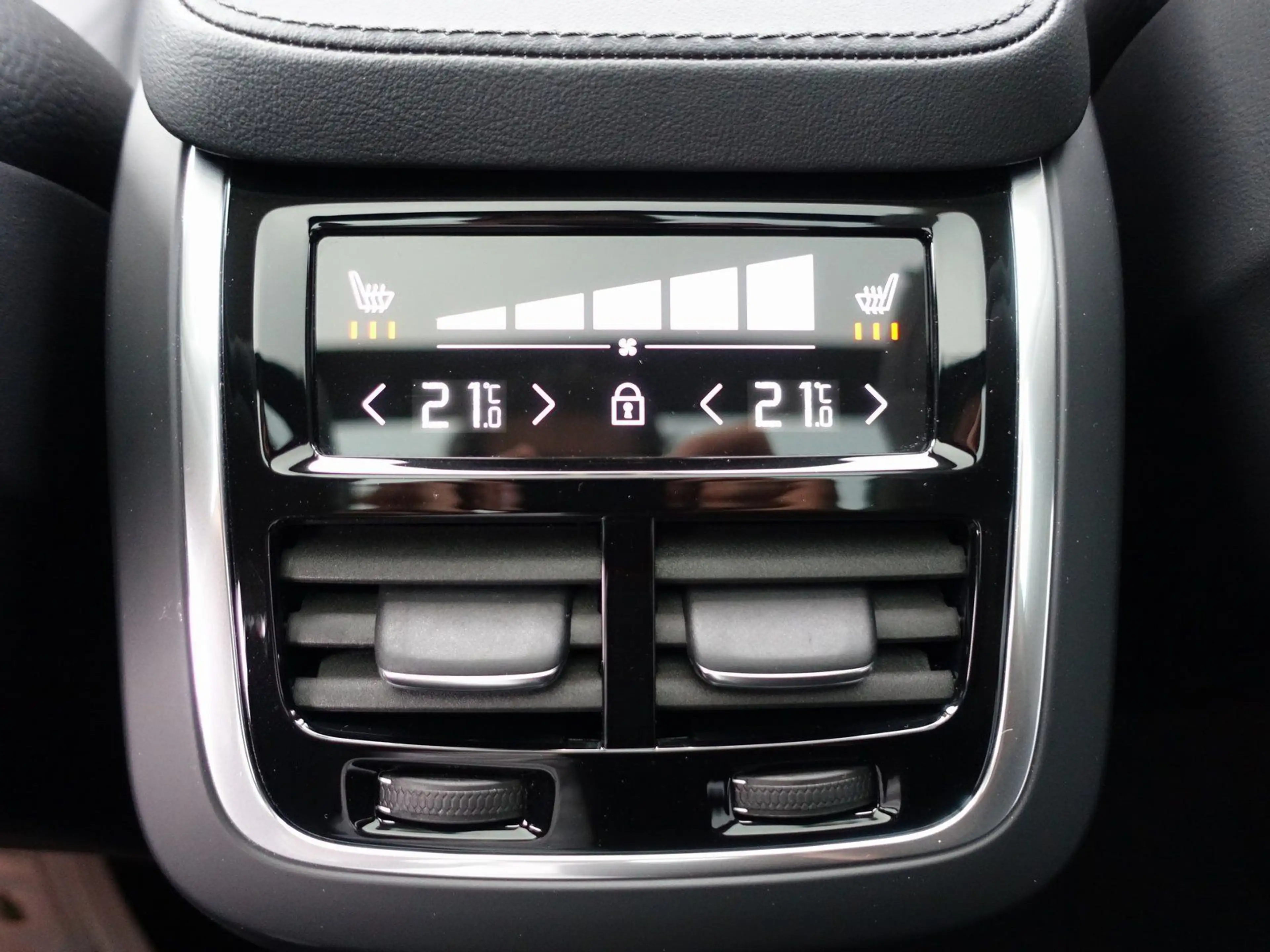 Volvo XC90 T8 Ultra Plug-in Hybrid/Pano/360°/H&K — photo 14