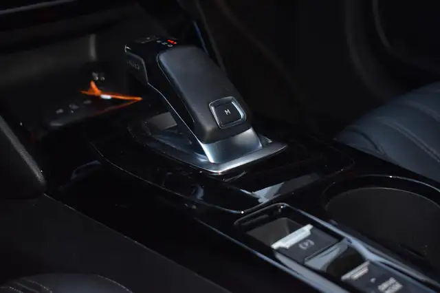Peugeot 208 view 26