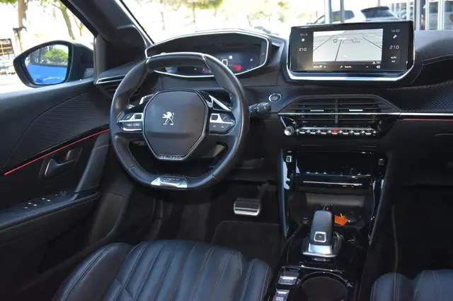 Peugeot 208 view 23