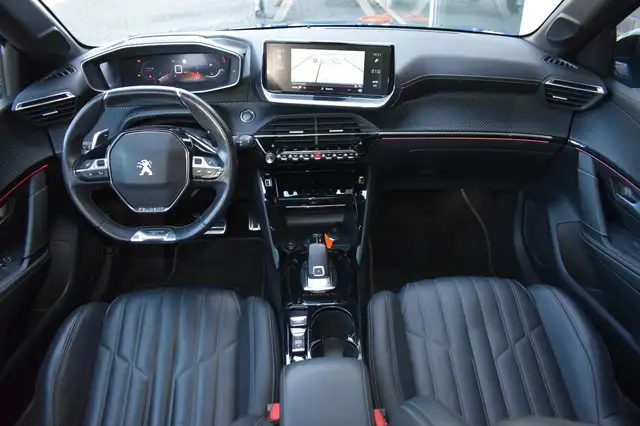 Peugeot 208 view 22