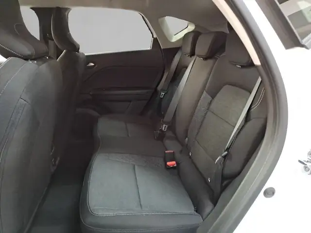 Renault Captur view 12