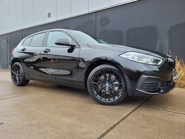 BMW 1 Series main image