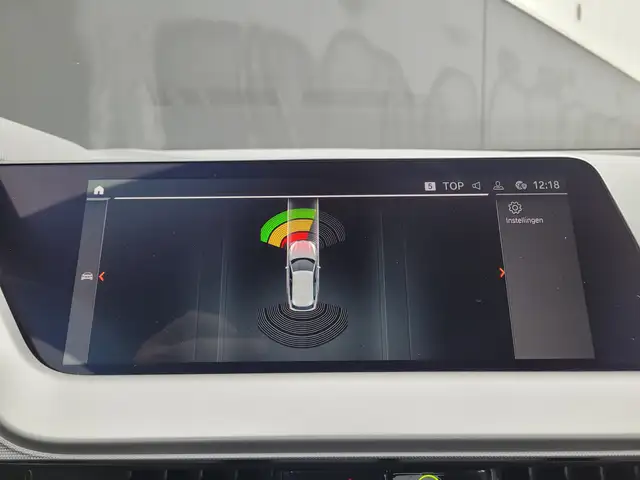 BMW 1 Series view 14